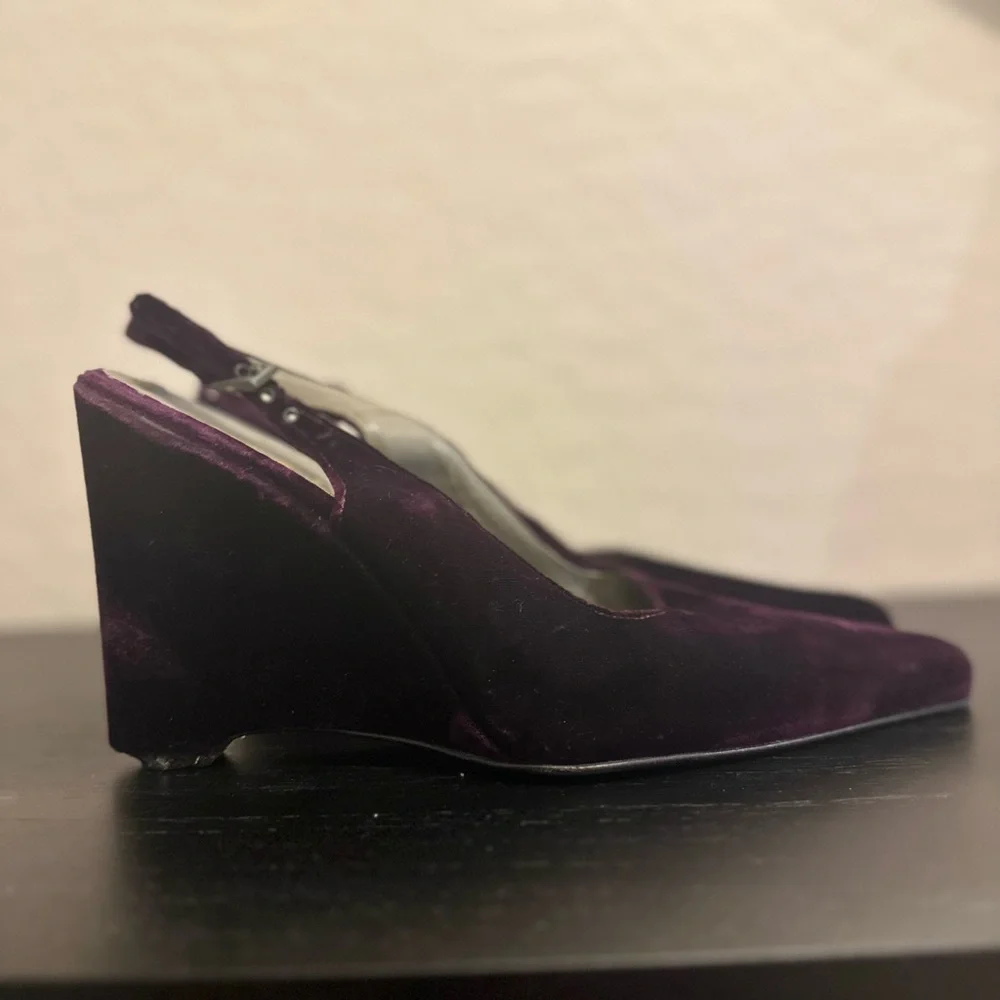 Prada Purple Velvet Slingback Wedges Sz 40 - Picture 3 of 11